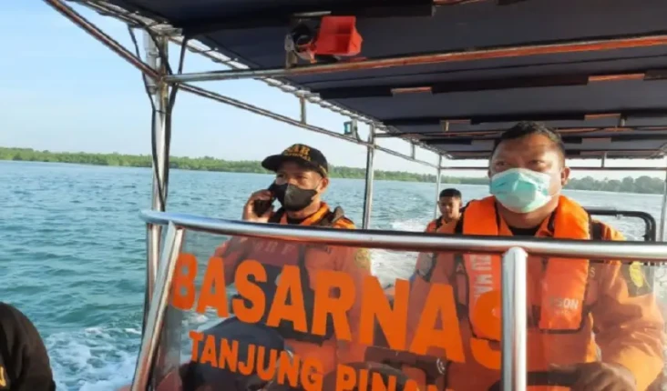 Tim SAR Sisir Perairan...