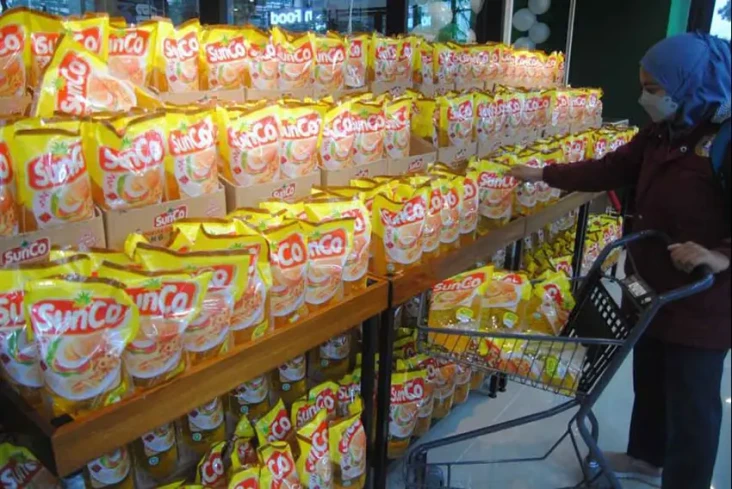 Minyak Goreng Satu Harga...