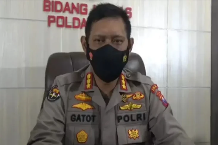 Anak Kiai Tersangka...