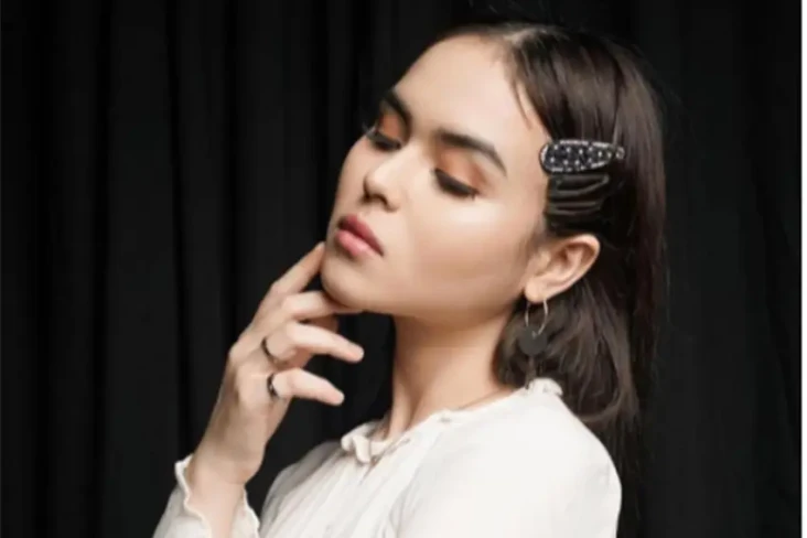 Greta Irene Nangis Baca...