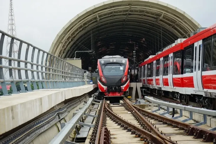 Selain KRL, Tarif LRT...