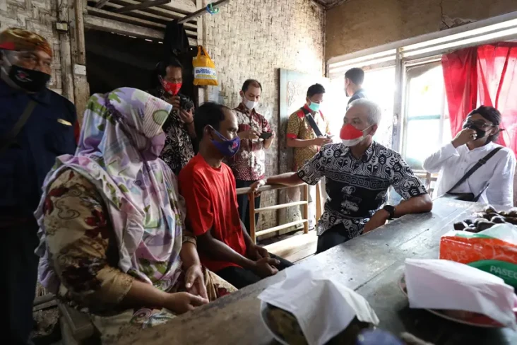 Ganjar Kembali Bantu...
