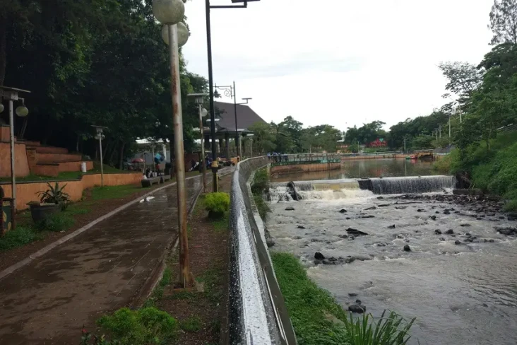 Aksi Pungli Preman Kampung...