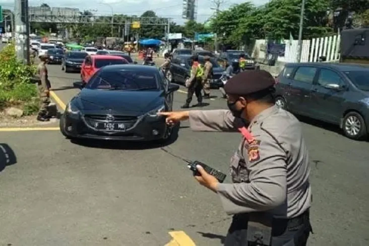 Anggota Satlantas Ditabrak...