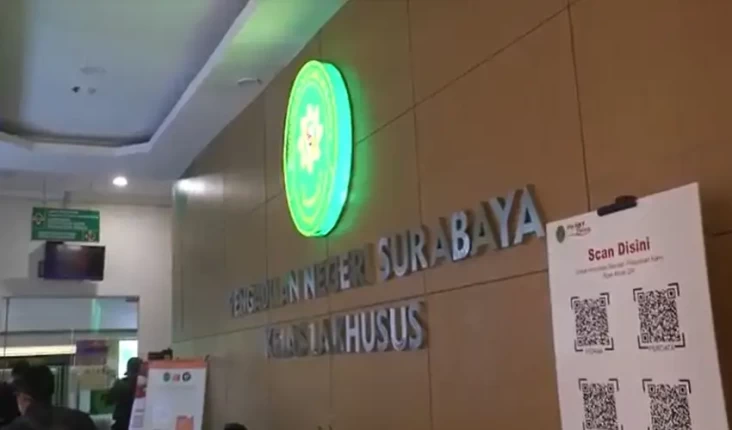 Penampakan PN Surabaya...