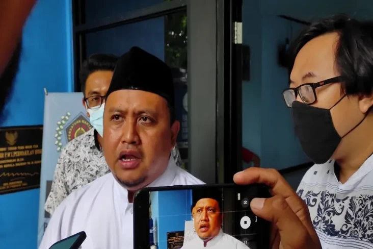 Tersinggung Ucapan Arteria,...