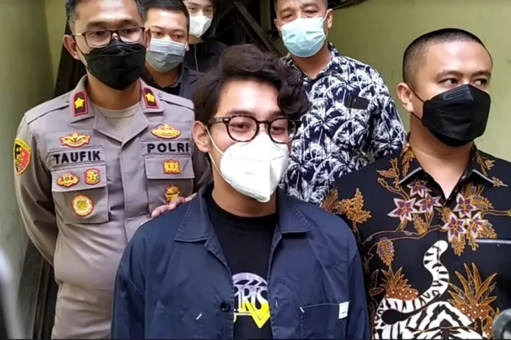 Ardhito Pramono Tiba...