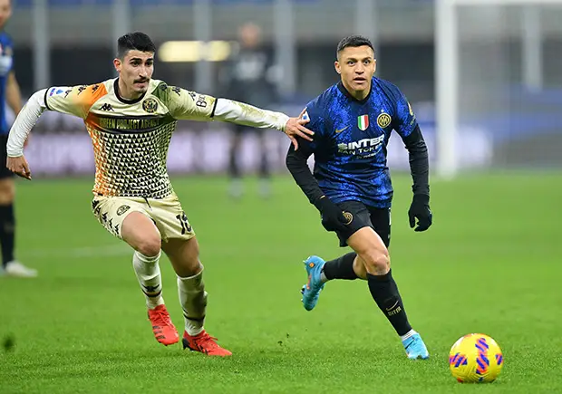 Inter Milan Nyaris Tergelincir,...