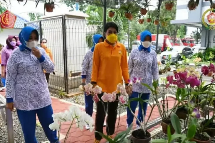 Ketum Dharma Pertiwi...
