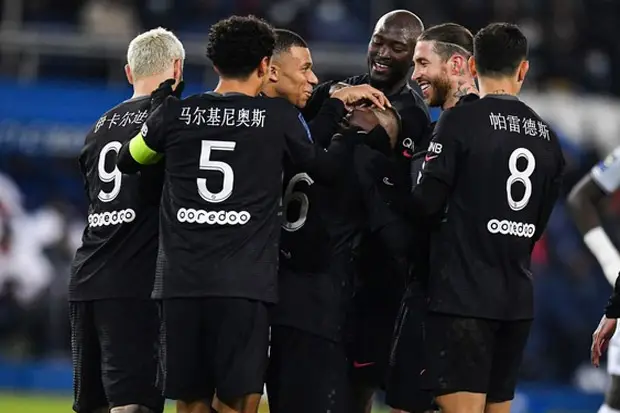 Hasil PSG vs Reims:...