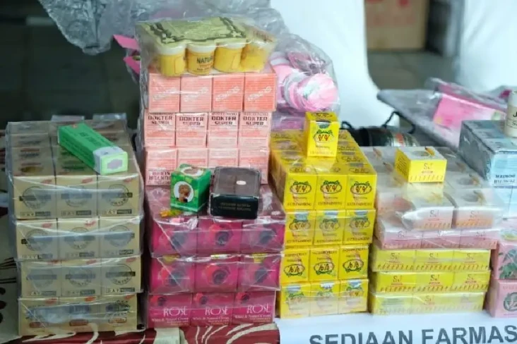 Menjamur di Online,...