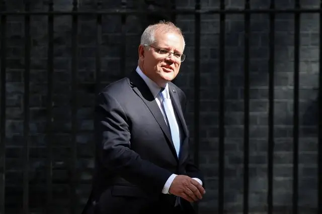 Akun WeChat PM Morrison...
