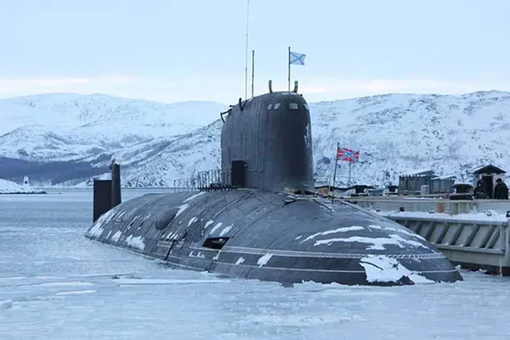 Rusia Luncurkan Kapal...