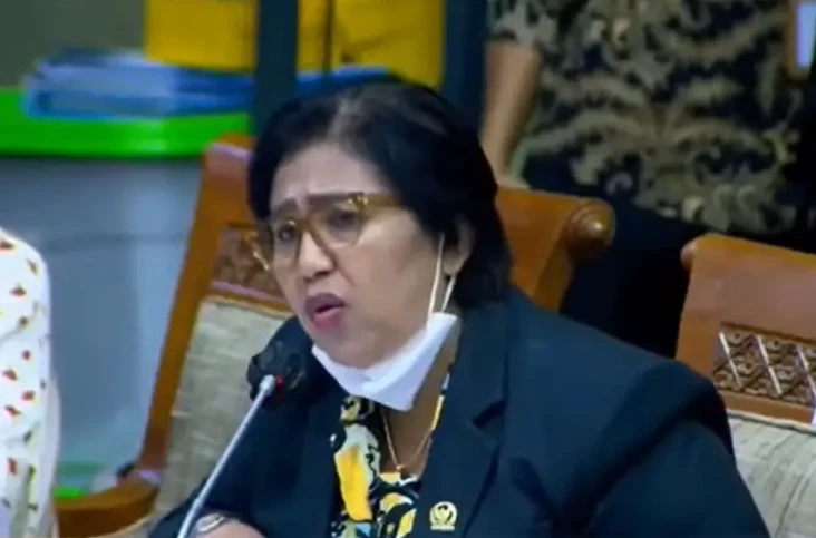 Merasa Diacuhkan saat...