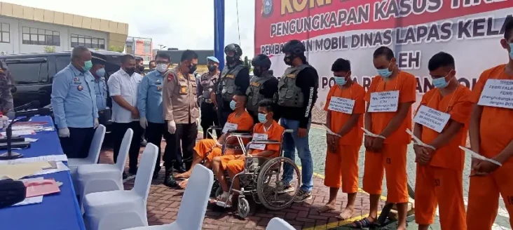 Hanya dalam 4 Hari,...