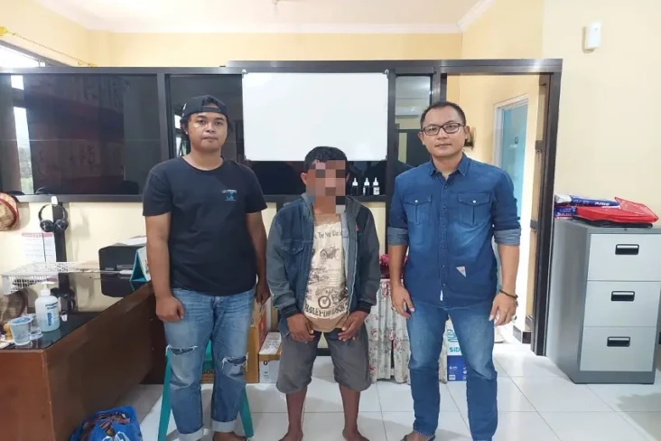 Tak Tahan Nafsu Lihat...