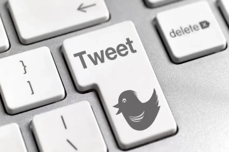 Twitter Kembangkan Fitur...