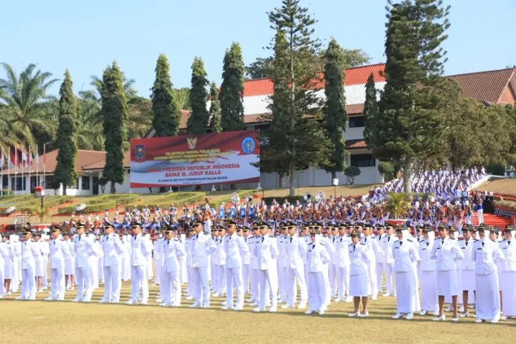 Tertarik Masuk Sekolah...
