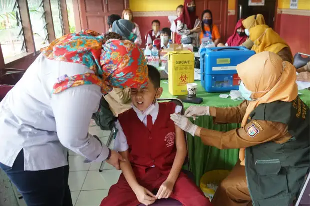 Capaian Vaksinasi Anak...