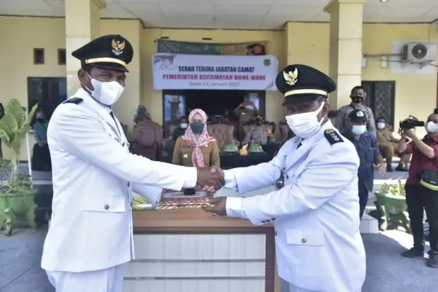 Indah Minta Para Camat...