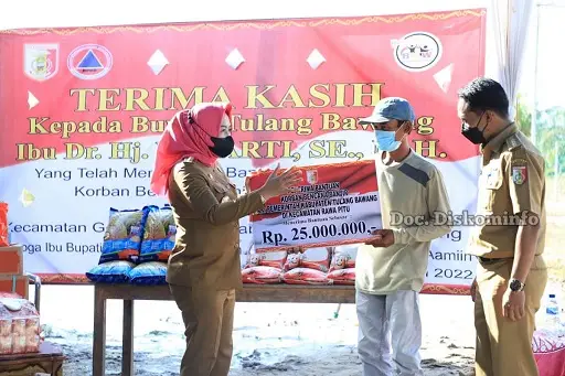 Bupati Tulang Bawang...