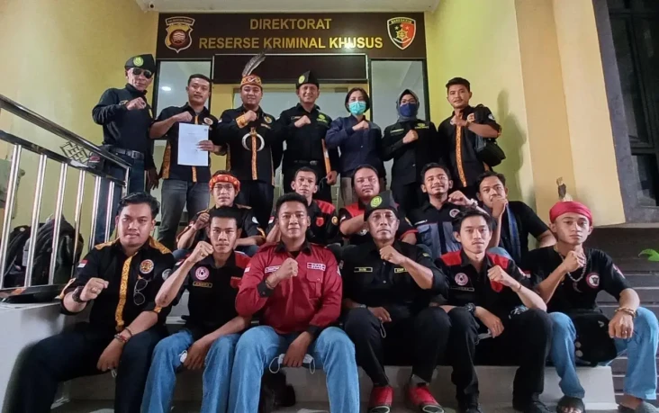 Tak Terima Kalimantan...
