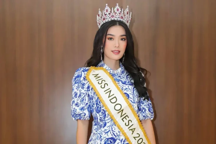 Miss Indonesia Carla...