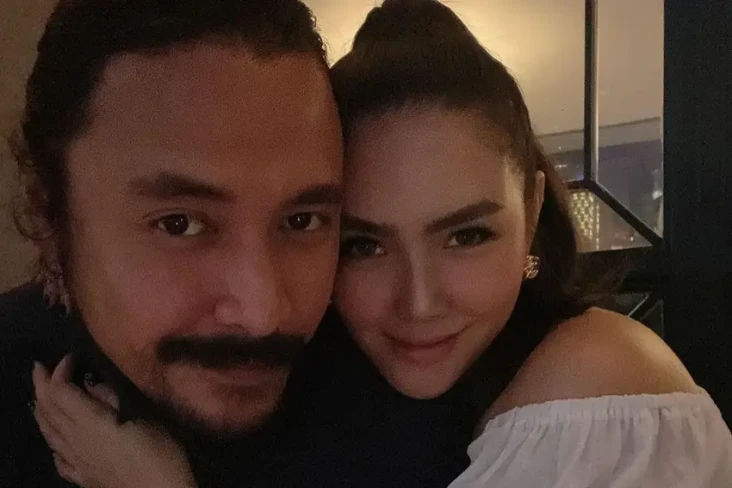 Musisi Ello dan Cindy...