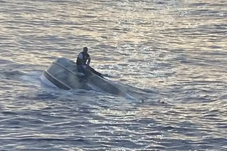 Kapal Penyelundup Manusia...