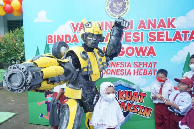 Karakter Superhero Dampingi...