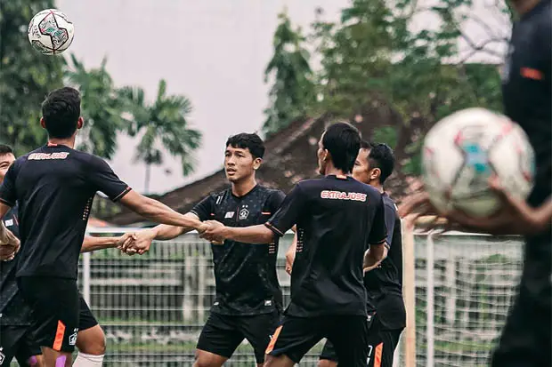 Jelang Persik Kediri...
