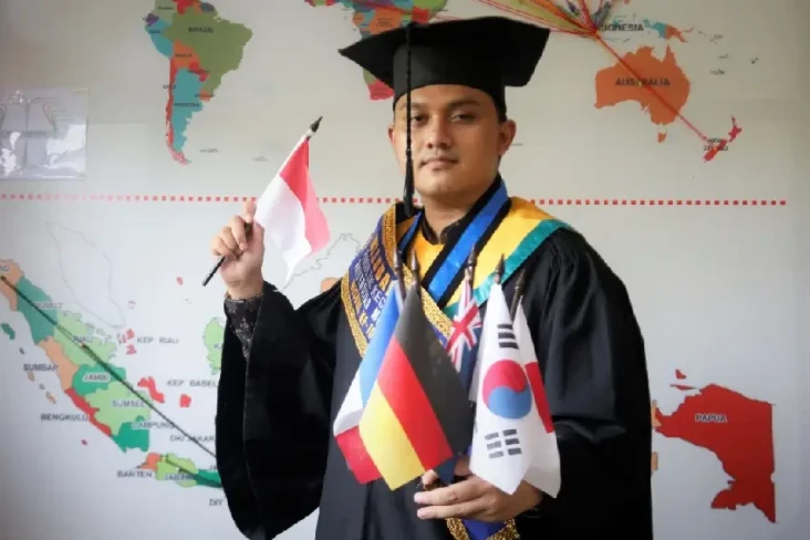 Sosok Daffa, Wisudawan...