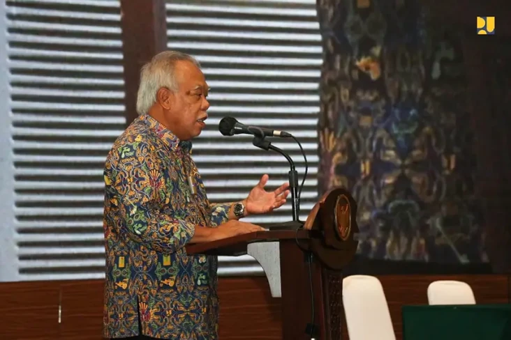 Garap Mega Proyek Infrastruktur...