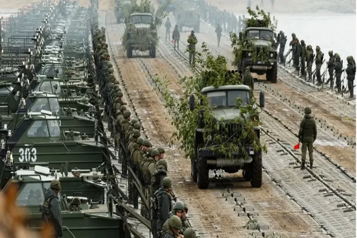 Ukraina: Invasi 100...