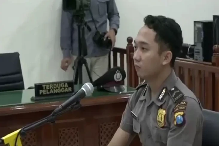 Usai Dipecat, Proses...