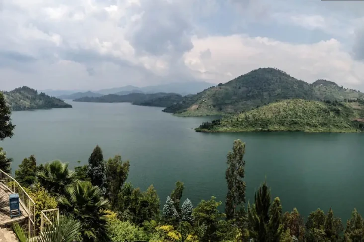 Danau Kivu di Rwanda-Kongo,...