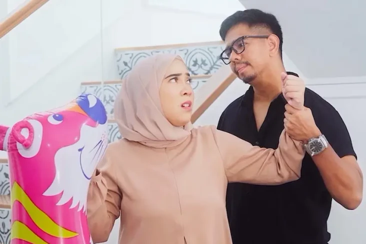 Fitri Tropica dan Irvan...