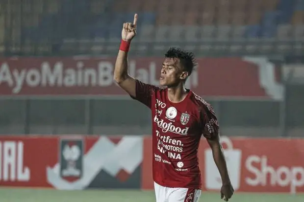 Hasil Bali United vs...