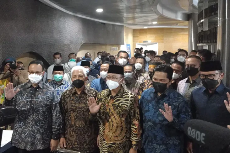 Anies dan Ridwan Kamil...