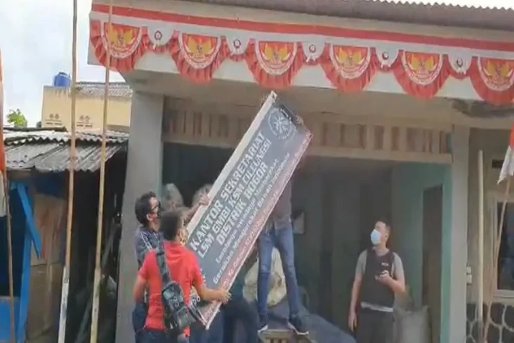 Tertibkan Markas GMBI,...