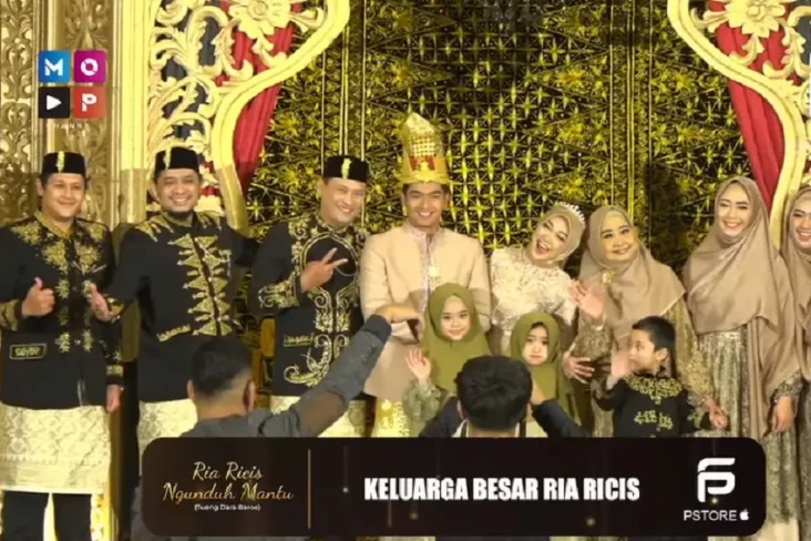 Ria Ricis dan Teuku...