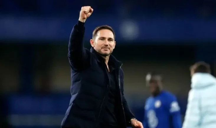Everton Ajukan Tawaran...