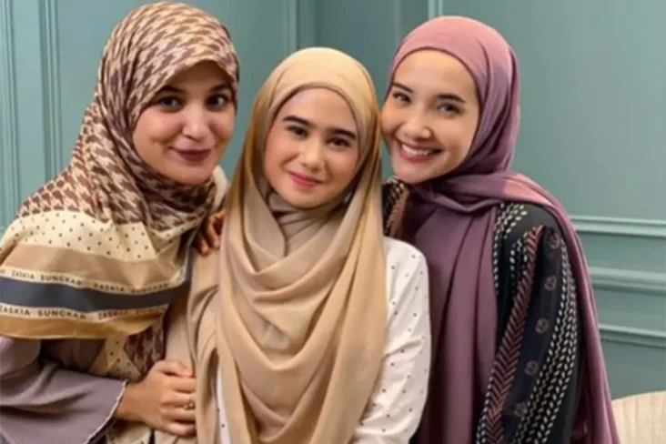 Tissa Biani Pakai Hijab...