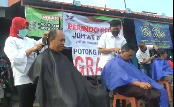 Warga Semarang Antusias...