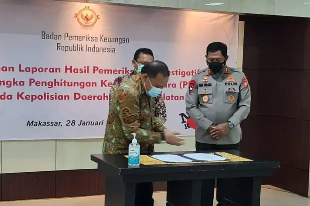 Tersangka Korupsi Pengadaan...