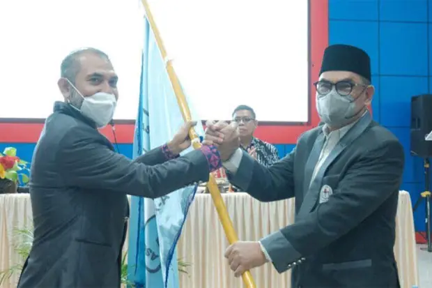 Rektor UMI Terpilih...