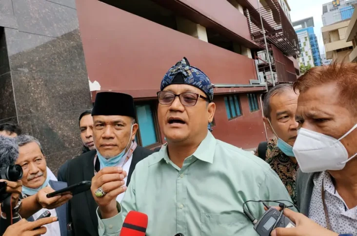 Edy Mulyadi Datangi...