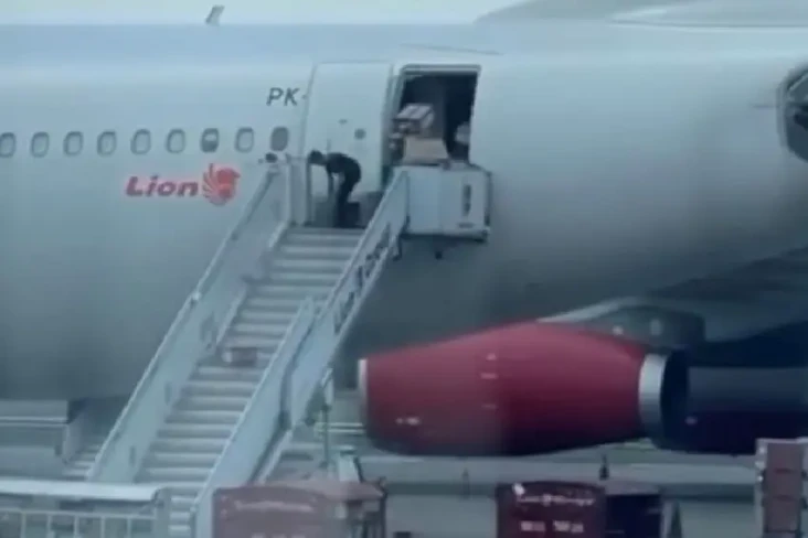 Pengamat Minta Maskapai...