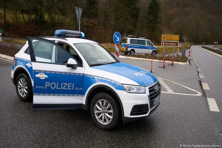 Dua Polisi Jerman Ditembak...