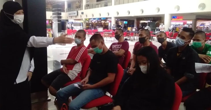 Dokumen Tak Lengkap,...